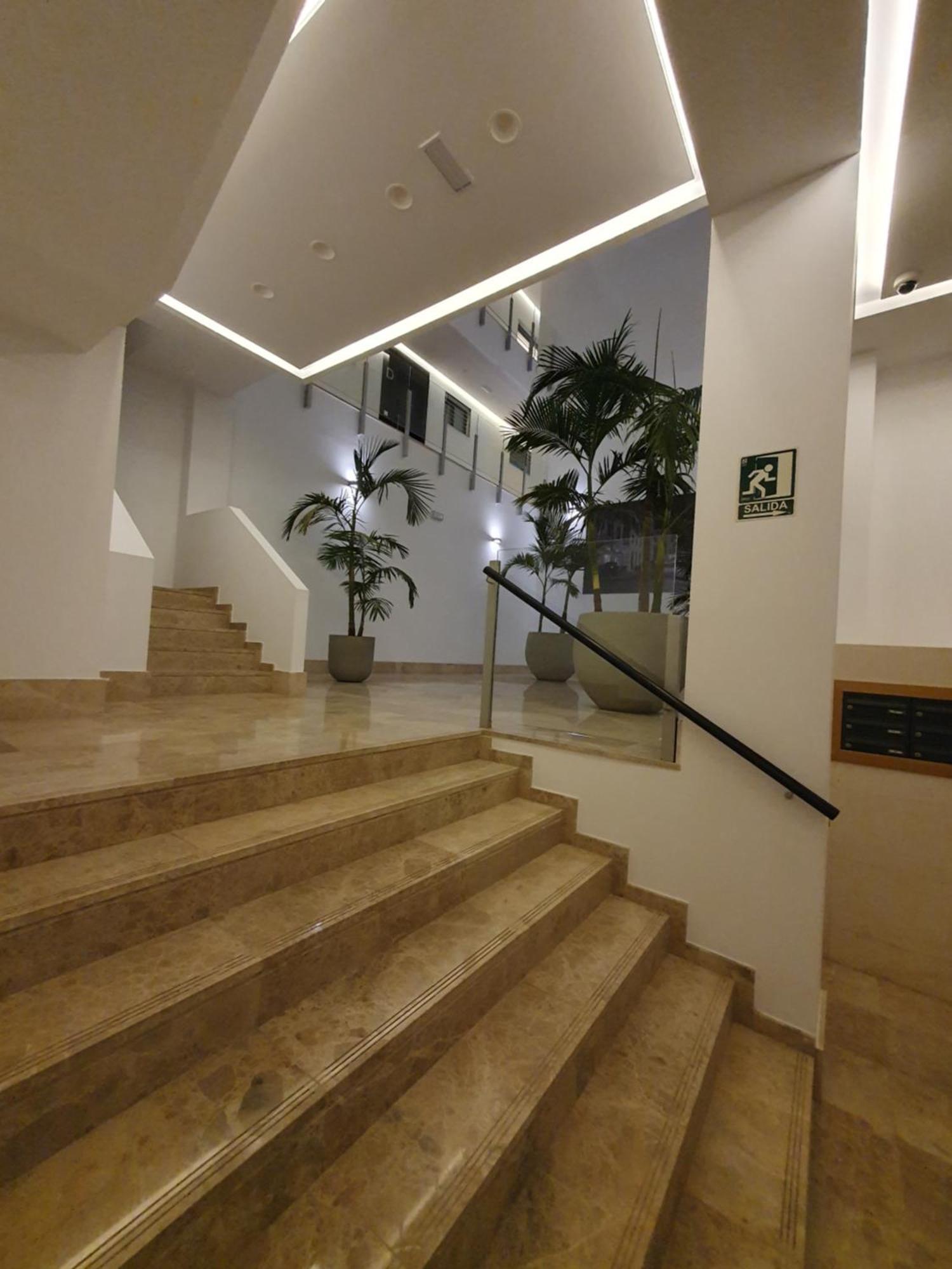 Beautiful Historic Center Apt! Malaga Bagian luar foto