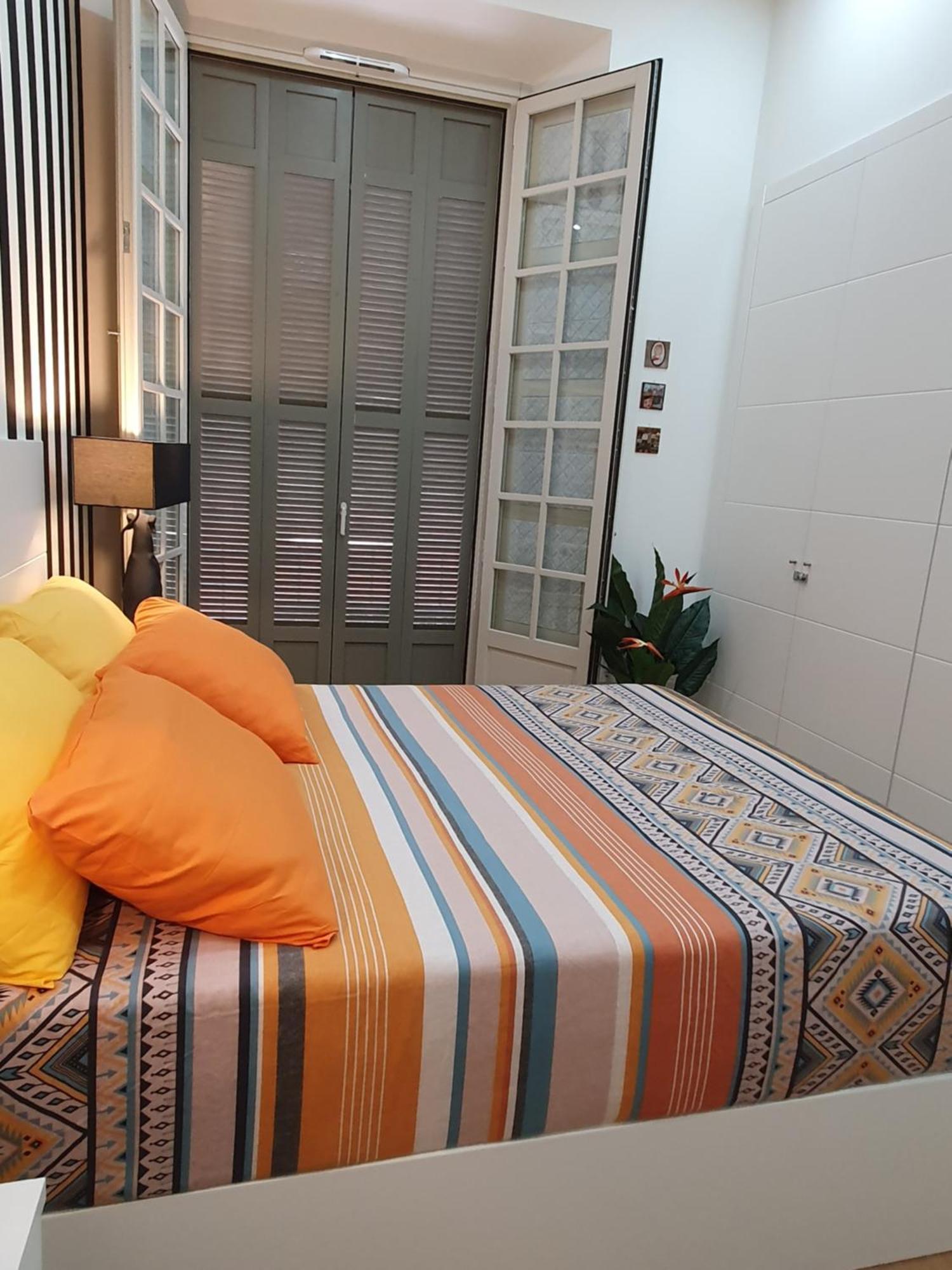 Beautiful Historic Center Apt! Malaga Bagian luar foto